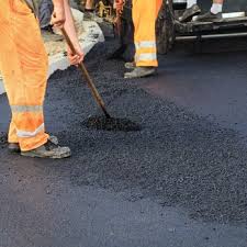 Best Asphalt Driveway Installation  in University Heights, OH